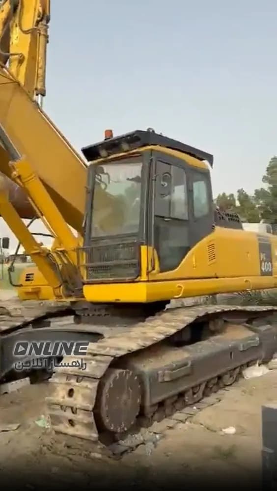 ۴ دستگاه بیل ۴۰۰ کوماتسو