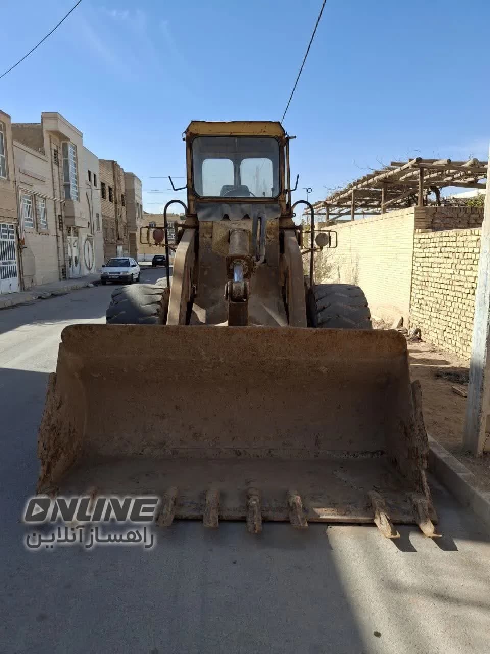 اجاره ی یک دستگاه لودر اینترناش 65