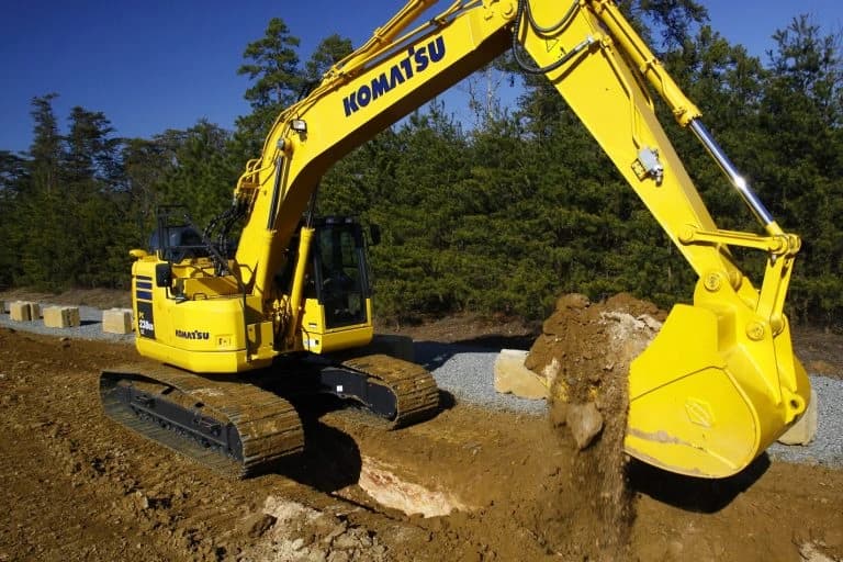 1529478617-Komatsu-PC238LC-11-digging-768x512-1