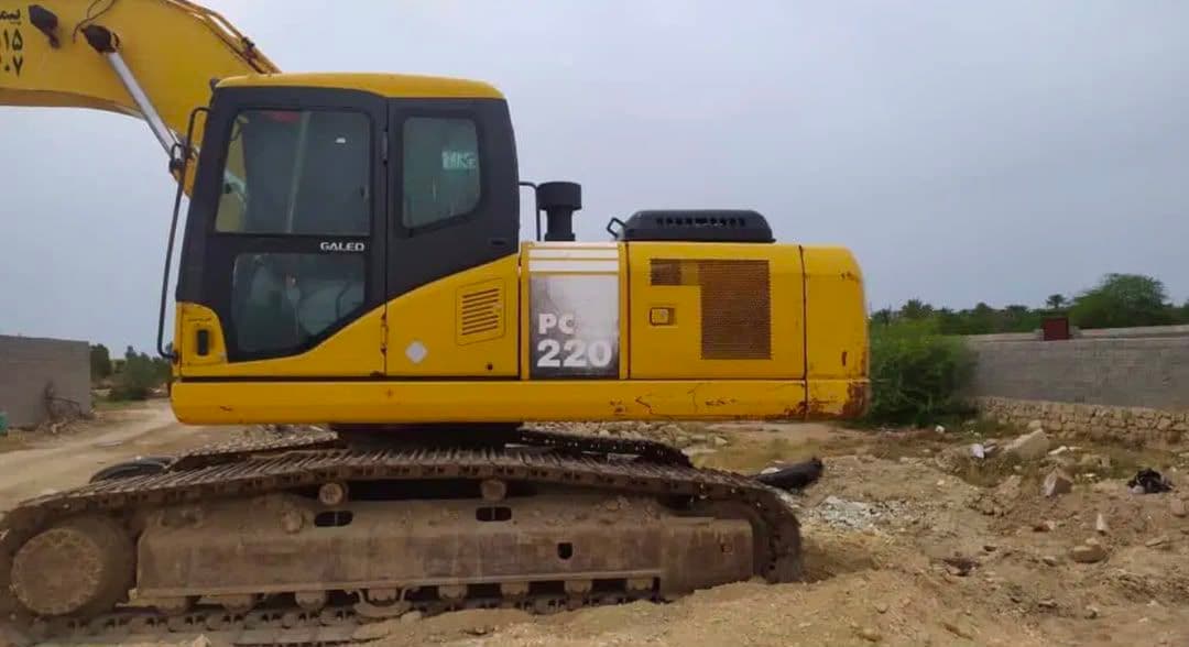 فروش بیل کوماتسو 220 مدل 2011 خط 7