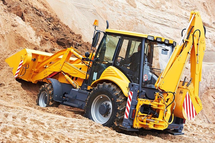بیل بکهو پاکت 60 تایی برای حفاری