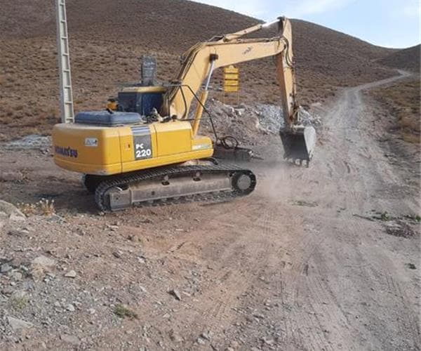 نیازمند بیل مکانیکی 220 یا بالاتر