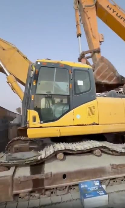 فروش بیل مکانیکی کوماتسو ۴۰۰ خط ۷