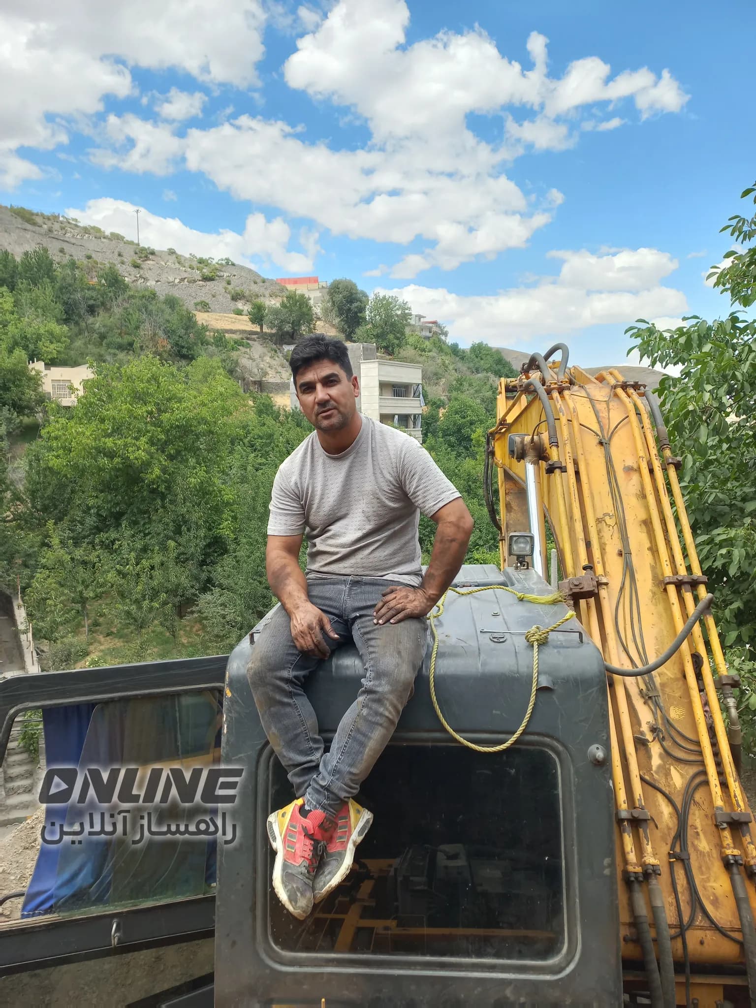 خدمات برق و الکترونیک  وحید