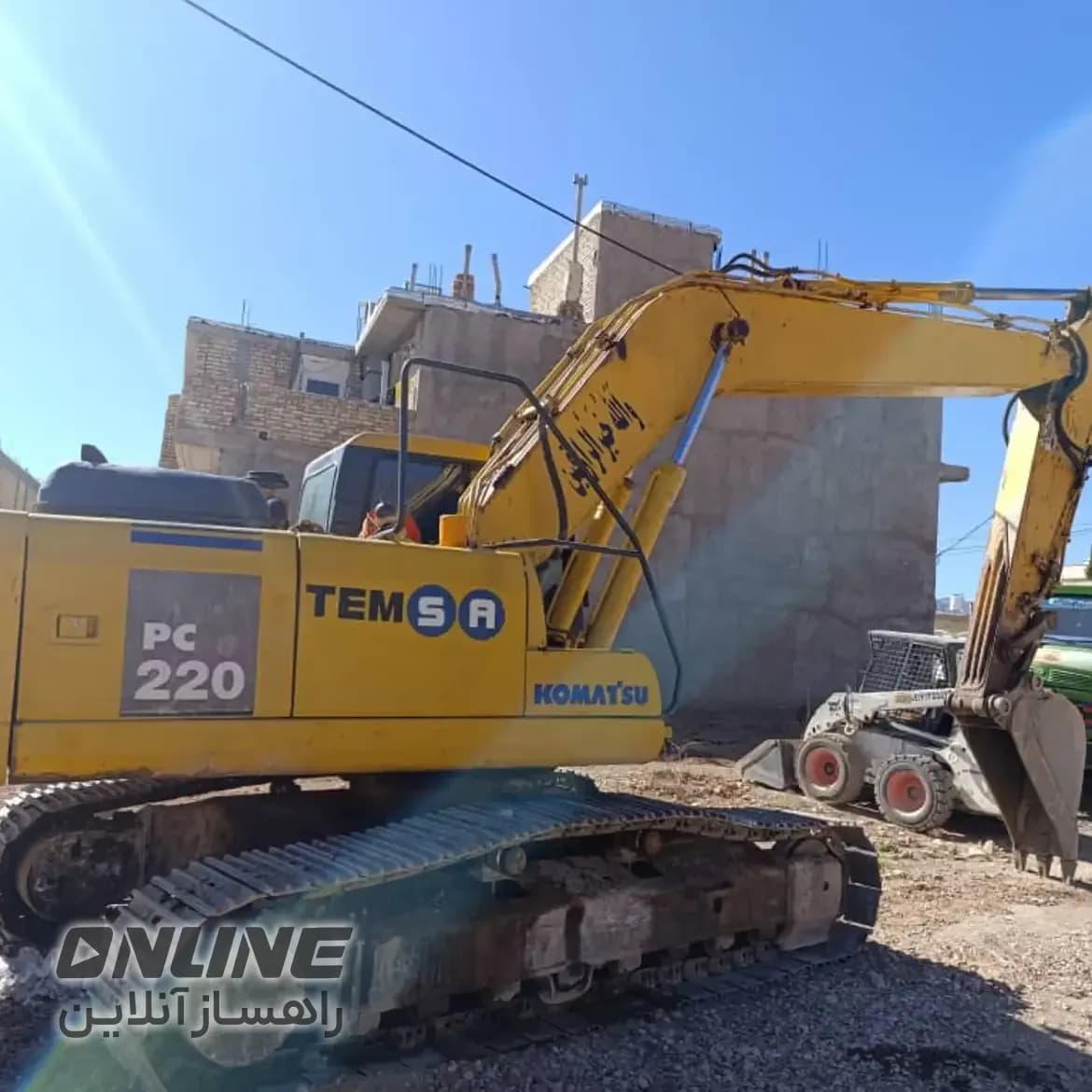 فروش بیل مکانیکی کوماتسو ۲۲۰ — تصویر 1 از 3