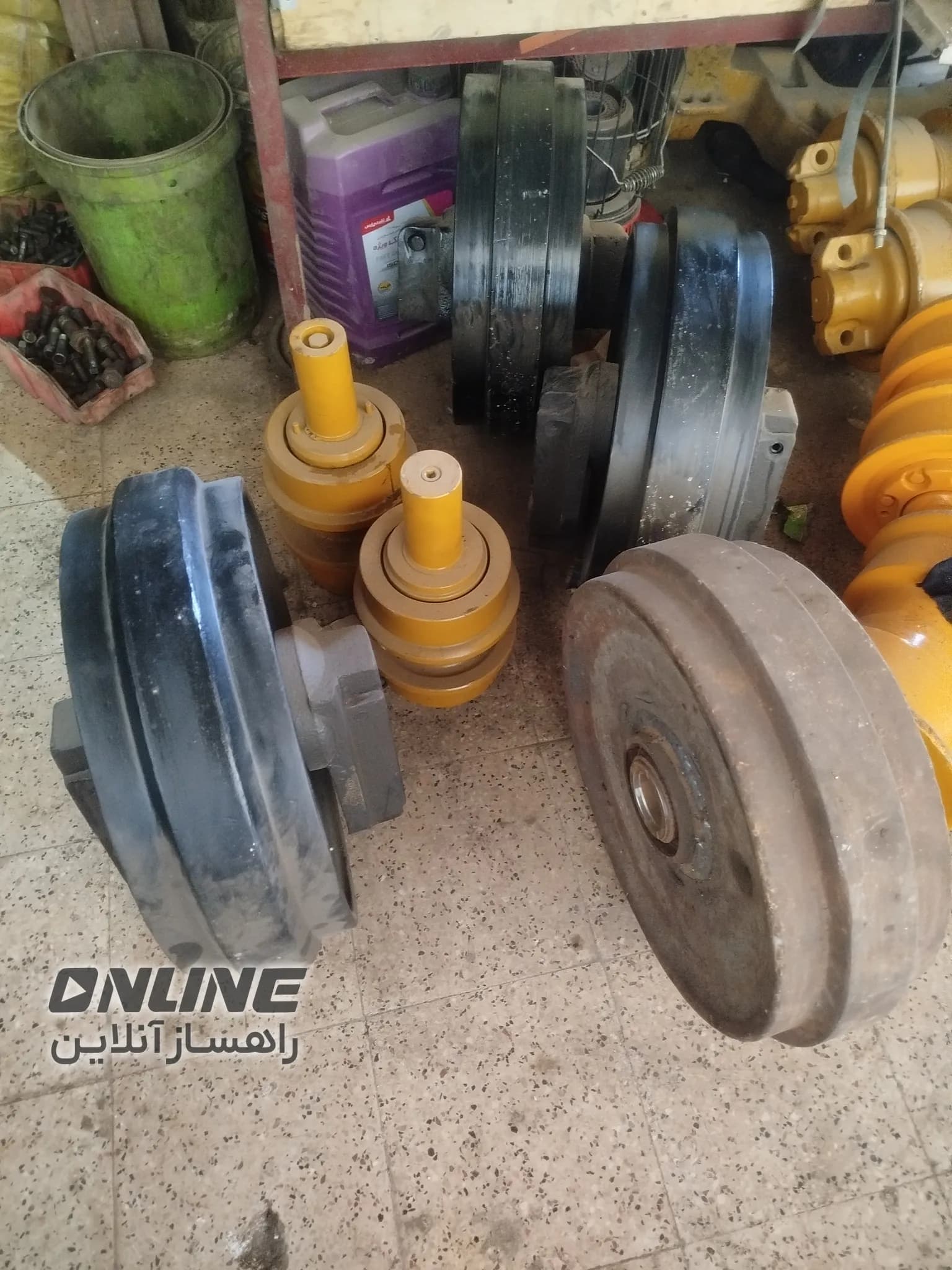 رولیک بیل هیوندای ۲۱۰ — تصویر 1 از 3
