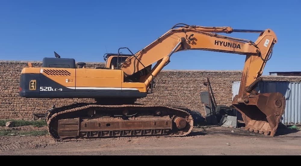 بیل مکانیکی ۵۲۰ هیوندا