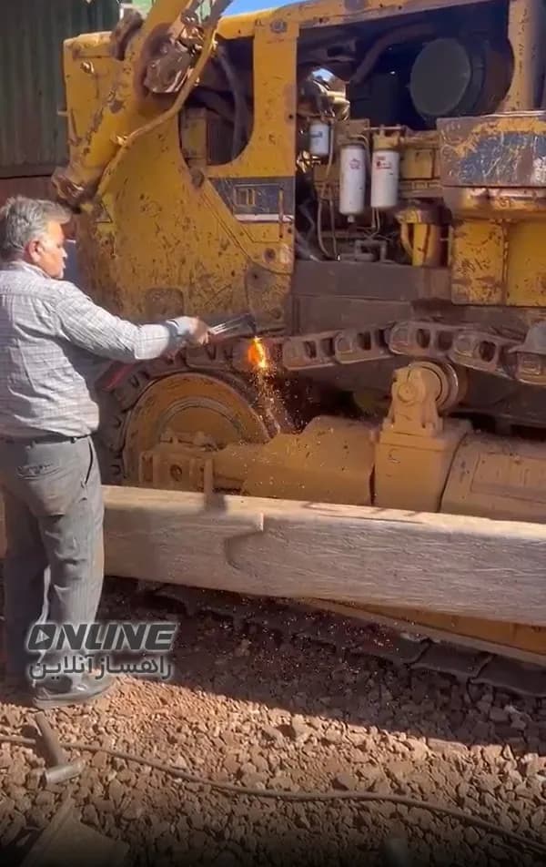 تعمیرات تخصصی زیربندی و آهنگری بیل مکانیکی و بلدوزر در سراسر ایران