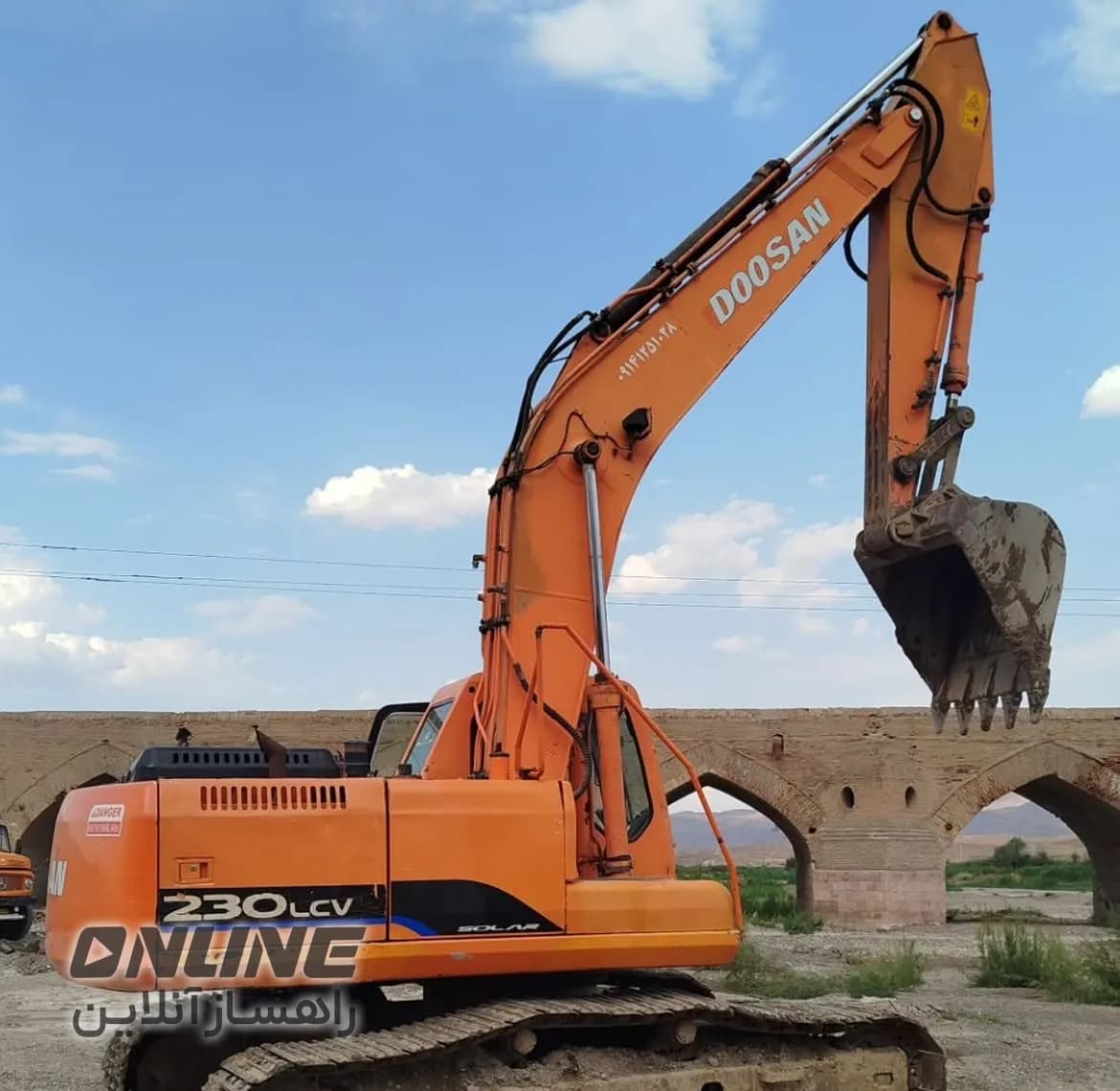 فروش بیل مکانیکی دوسان ۲۳۰ فروش بیل مکانیکی دوسان ۲۳۰