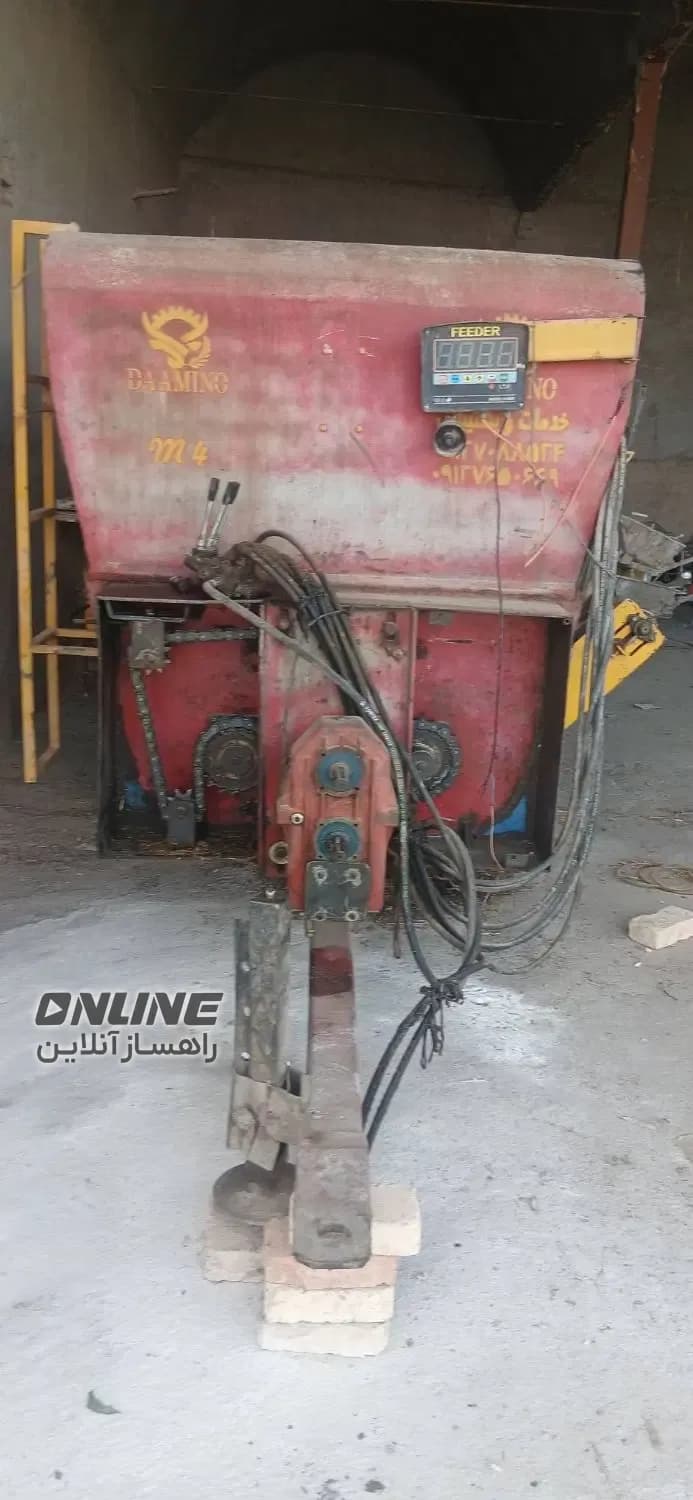 فروش فیدرمیکسر ۴ متری پشت تراکتوری (آماده به کار و سرویس شده) فروش فیدرمیکسر ۴ متری پشت تراکتوری (آماده به کار و سرویس شده) — تصویر 1 از 6