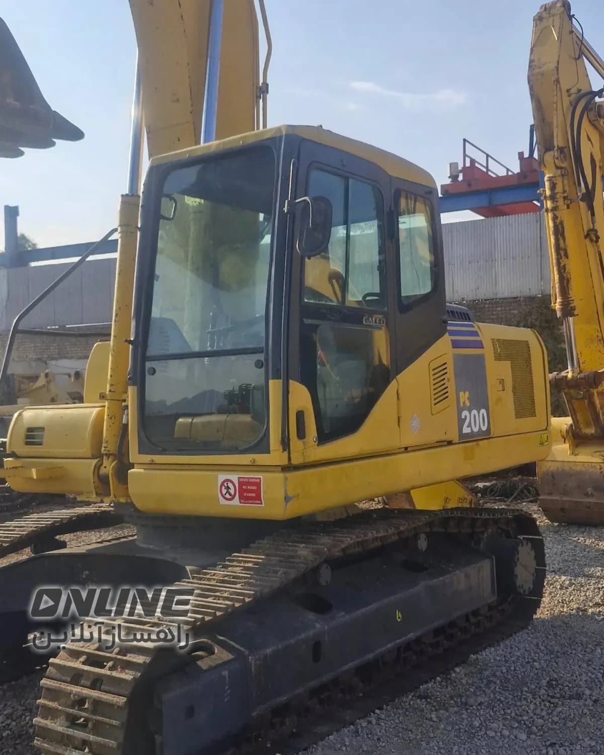 فروش بیل کوماتسو ۲۰۰ فروش بیل کوماتسو ۲۰۰