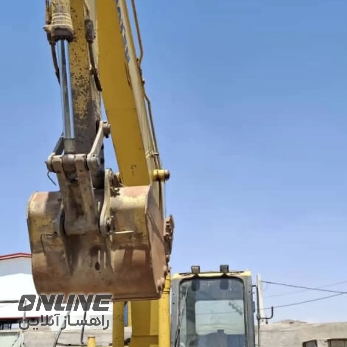بیل مکانیکی زنجیری کوماتسو ۲۲۰ بیل مکانیکی زنجیری کوماتسو ۲۲۰ — تصویر 1 از 3