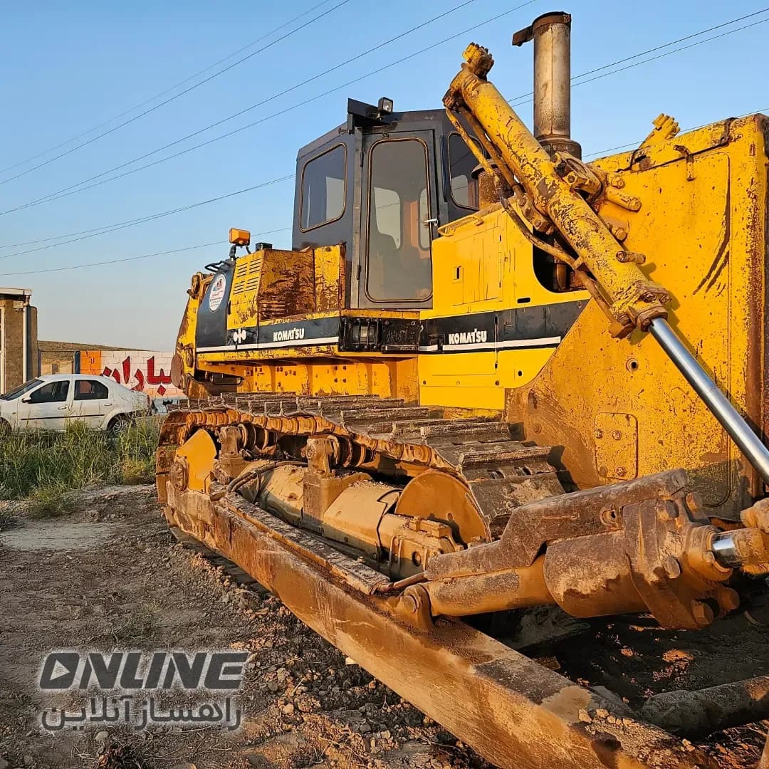 فروش بلدوزر کوماتسو D155A2 فروش بلدوزر کوماتسو D155A2 — تصویر 1 از 7