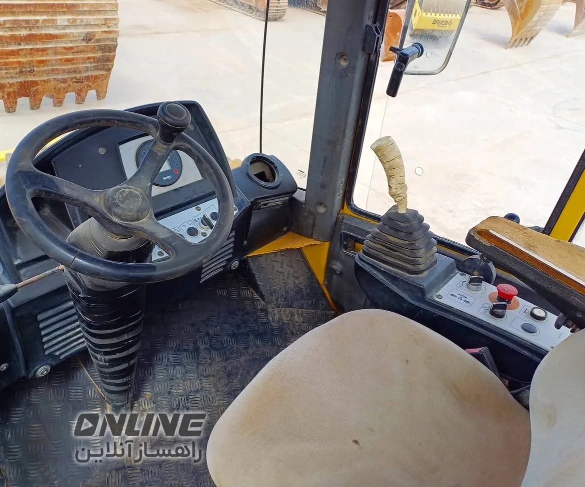فروش غلطک پاچهبزی BOMAG 213DH-4 فروش غلطک پاچهبزی BOMAG 213DH-4 — تصویر 1 از 6