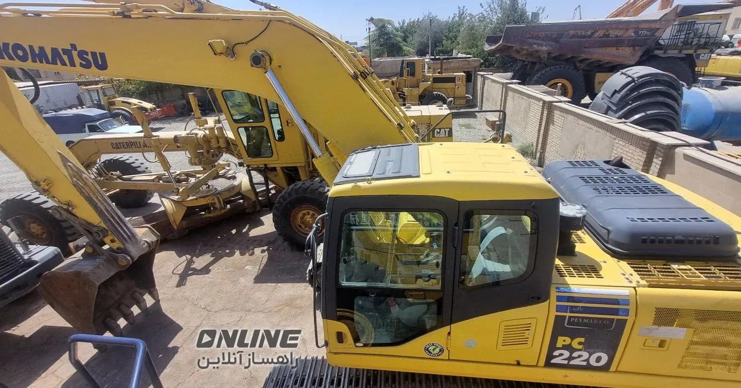 فروش بیل کوماتسو ۲۲۰ خط ۷ فروش بیل کوماتسو ۲۲۰ خط ۷ — تصویر 1 از 11