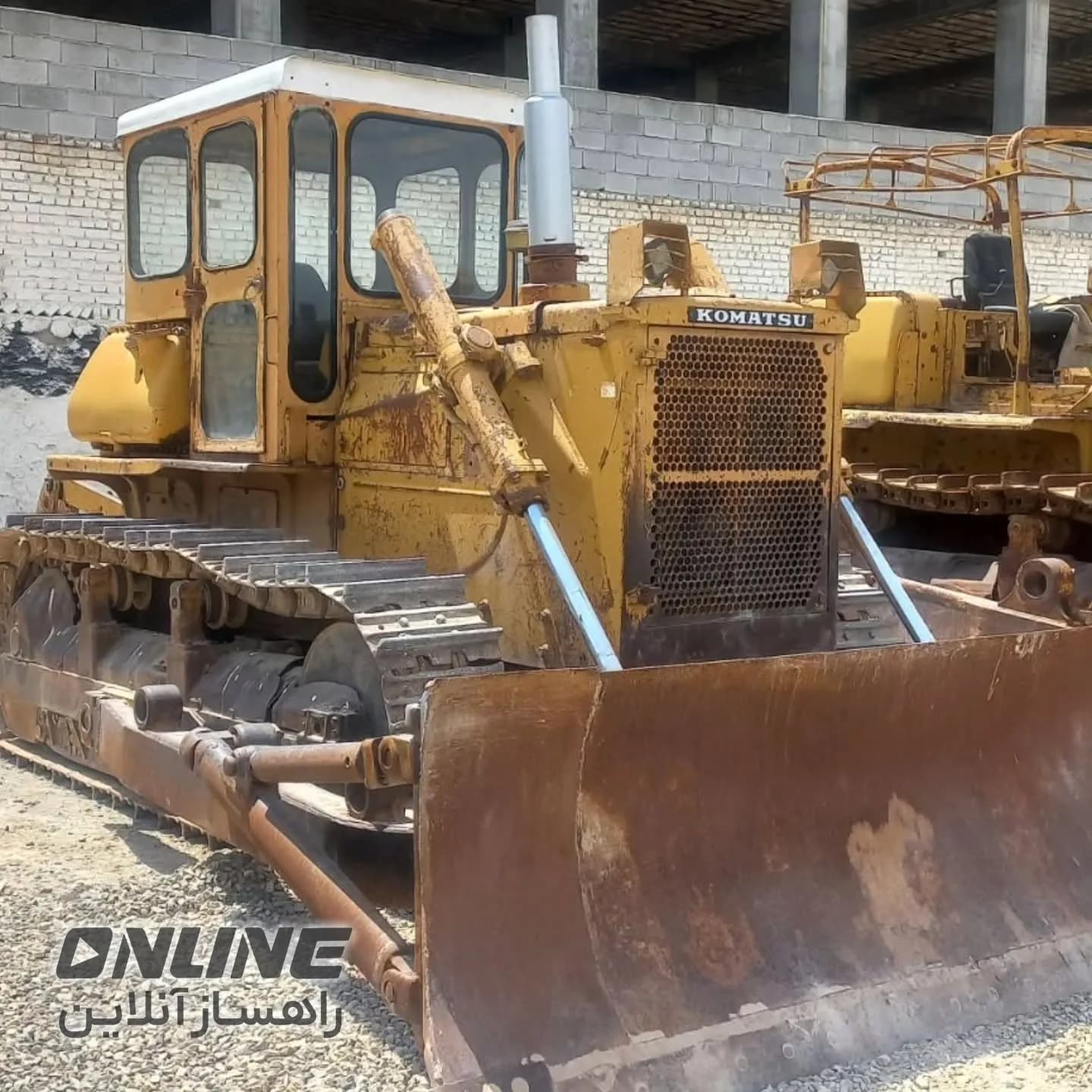فروش بلدوزر کوماتسو ۶۵ فروش بلدوزر کوماتسو ۶۵ — تصویر 1 از 2